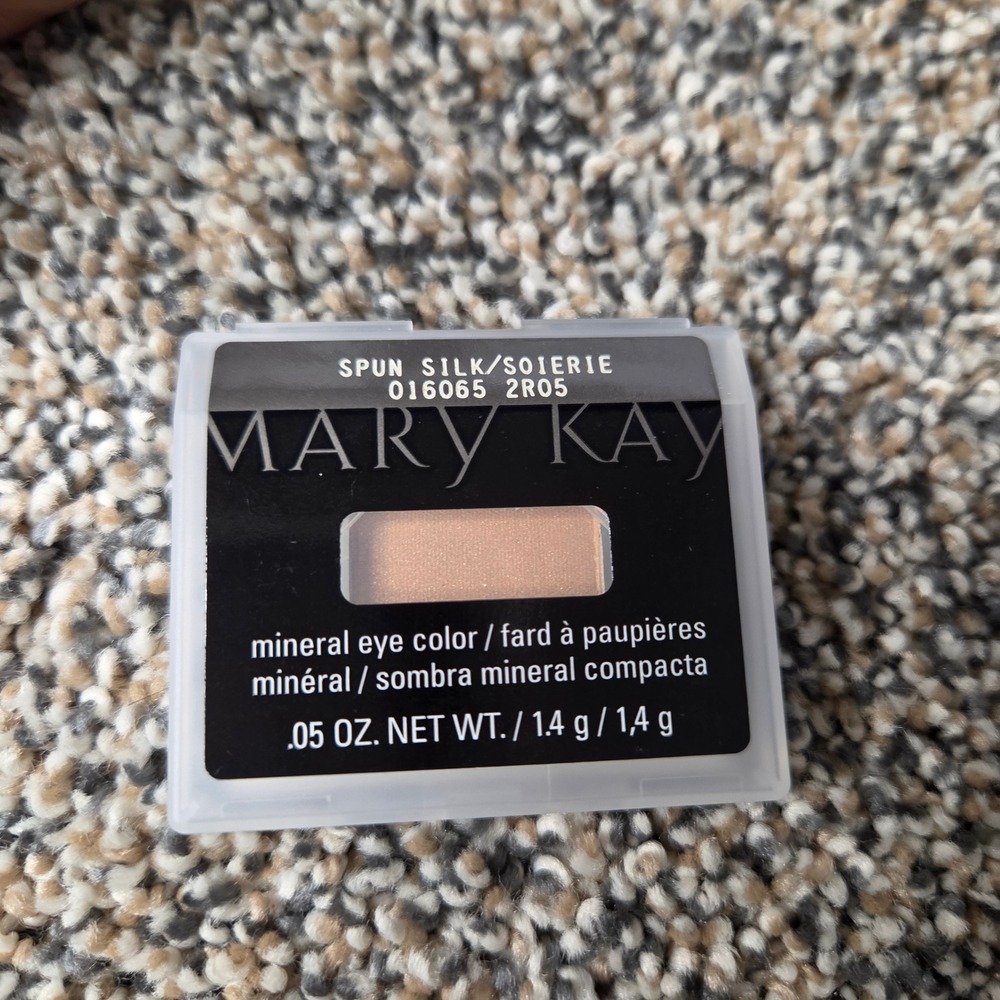 Mary Kay Mineral Eye Color Spun Silk 016065 Shimmer Eyeshadow 0.05 oz NEW